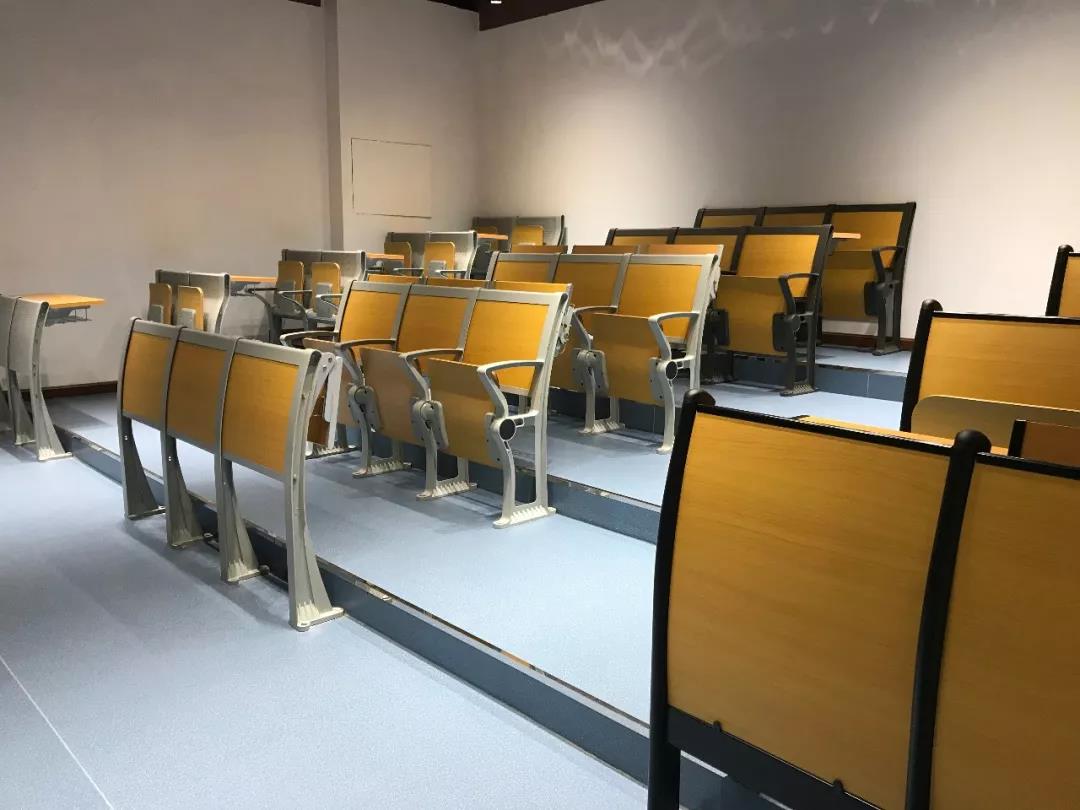 【開學(xué)季奮戰(zhàn)特輯】祥聚座椅加班加點(diǎn)迎最后沖刺，齊心協(xié)力為客戶！