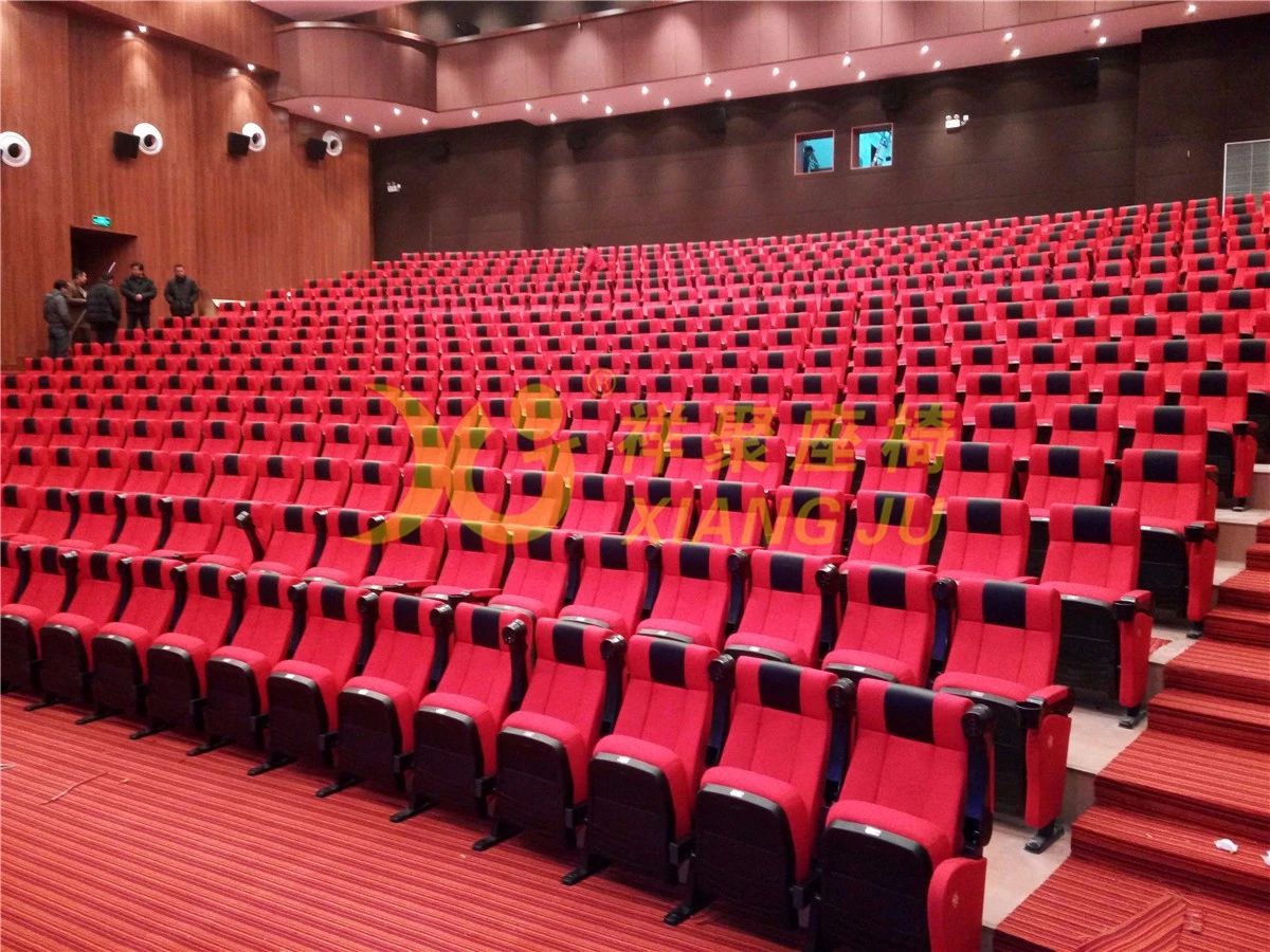 70周年“國(guó)慶檔”各大影院如此火爆，是什么支撐著?